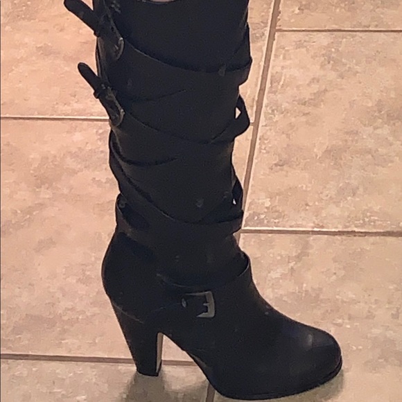 JustFab: Knee high black boots - Picture 4 of 5